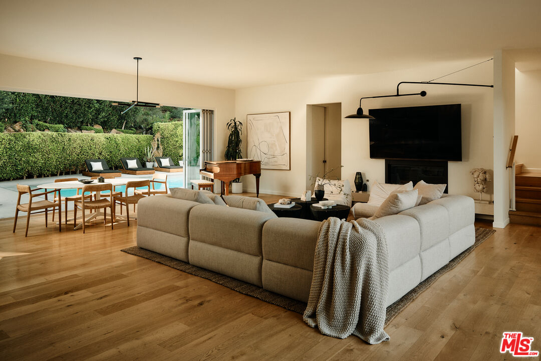 MLS #25604409 image #3