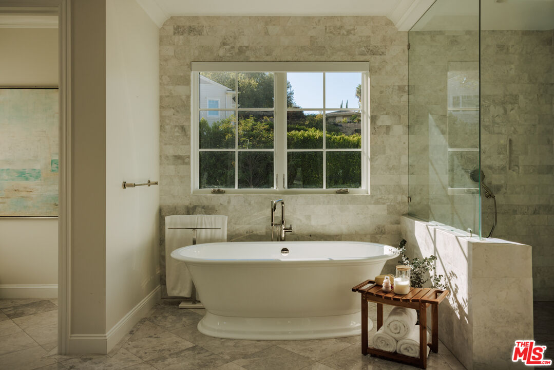 MLS #25604511 image #14