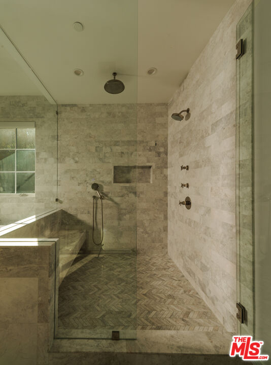 MLS #25604511 image #16