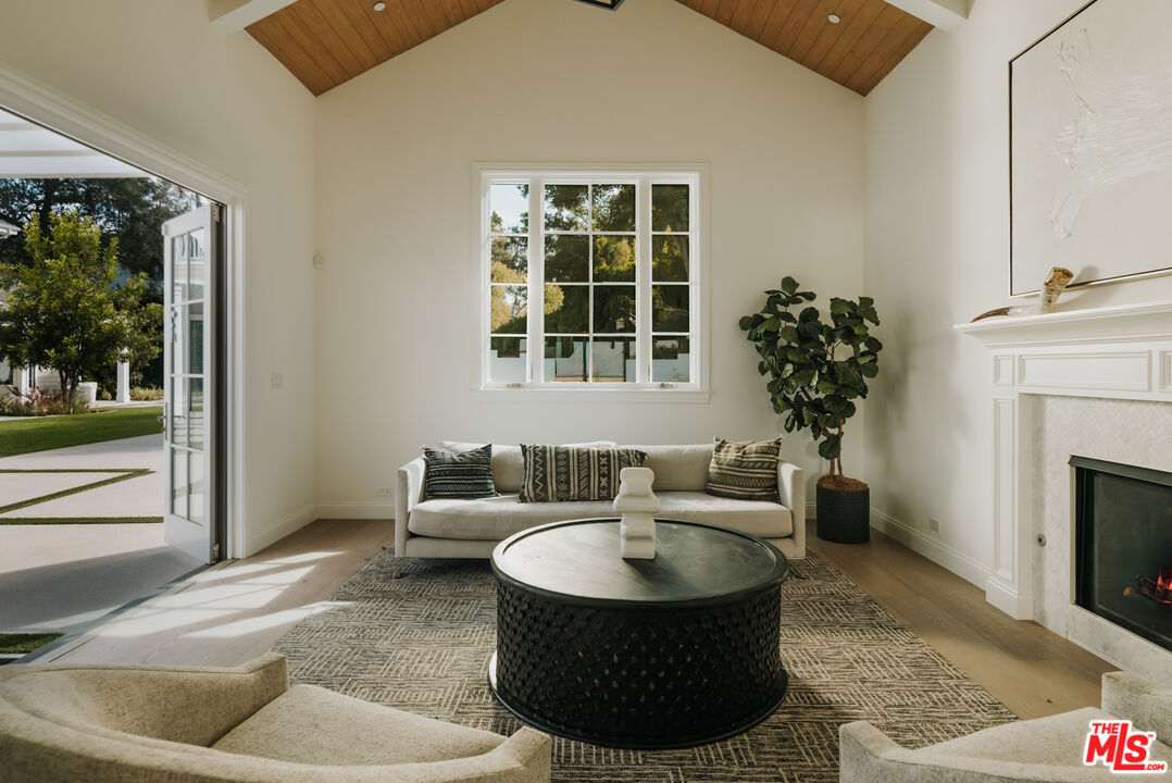 MLS #25604511 image #20