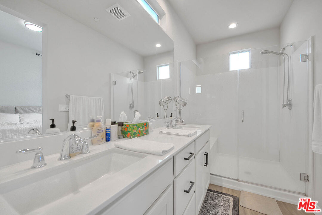 MLS #25604593 image #13