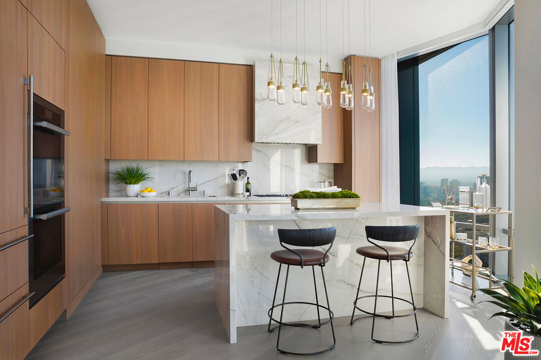 MLS #25604597 image #2