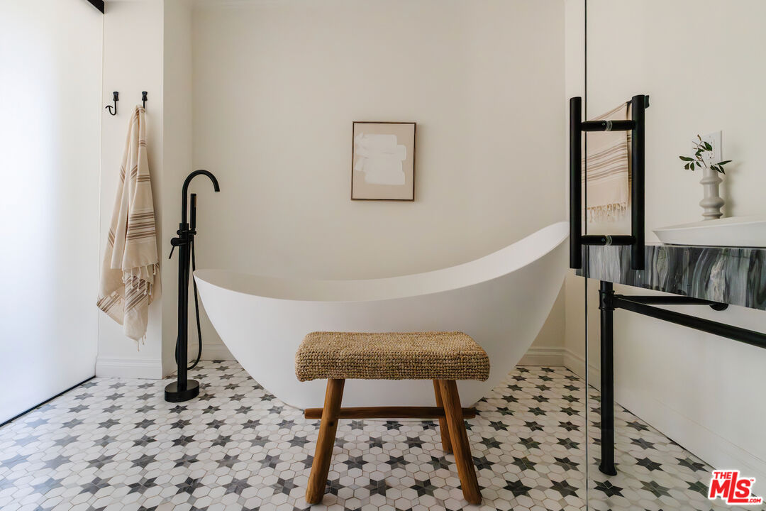 MLS #25604667 image #40