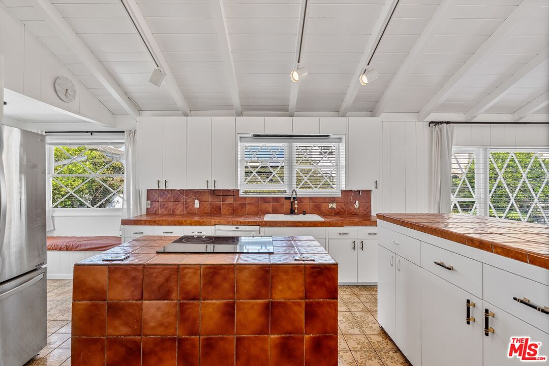 MLS #25604819 image #10