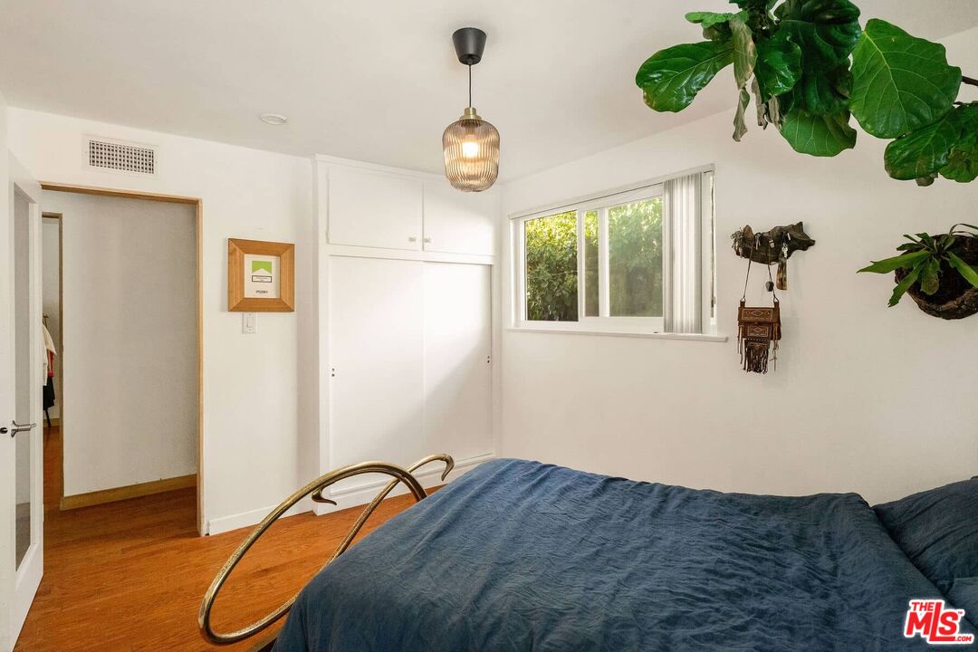 MLS #25605001 image #16