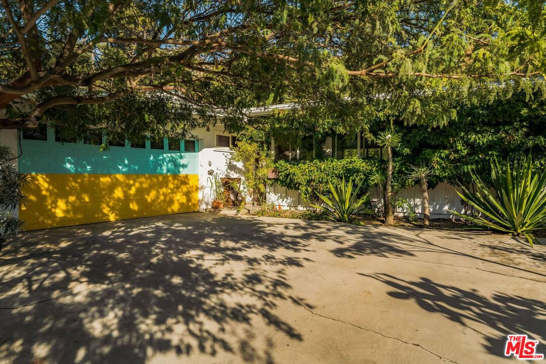 MLS #25605001 image #1