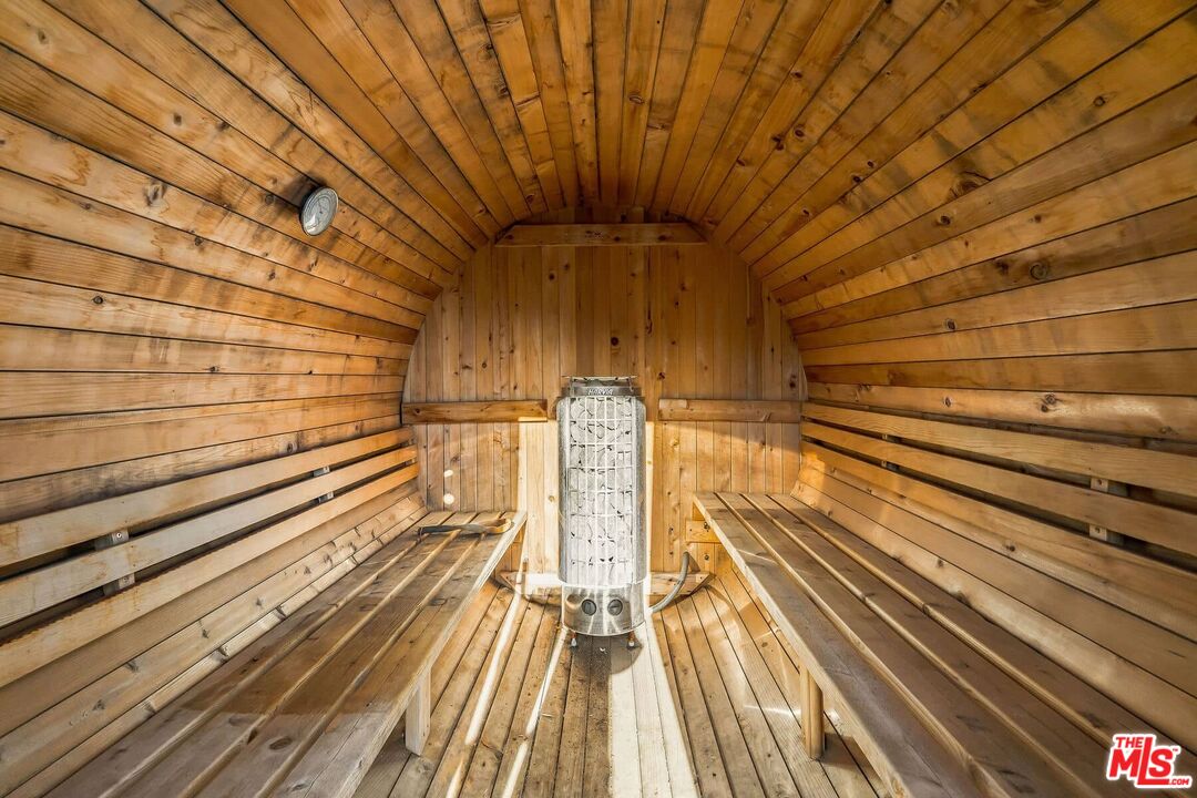 MLS #25605001 image #22