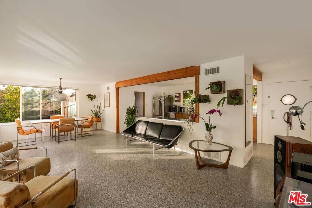 MLS #25605001 image #3