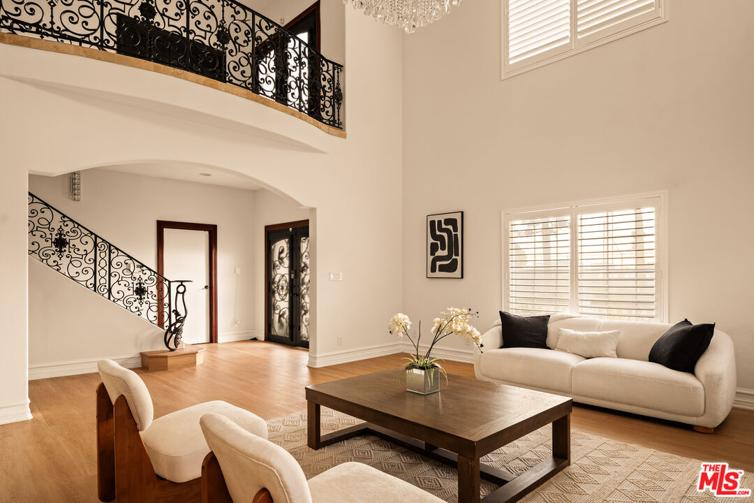 MLS #25605057 image #1