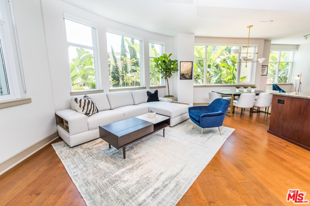 MLS #25605075 image #1