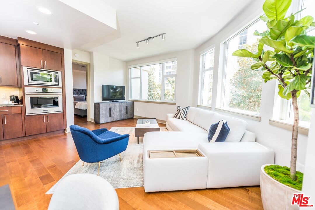 MLS #25605075 image #4