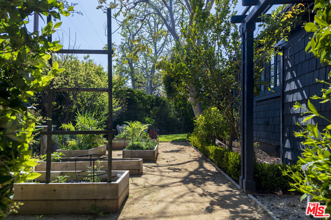 MLS #25605219 image #9