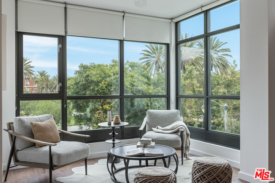 MLS #25605271 image #0