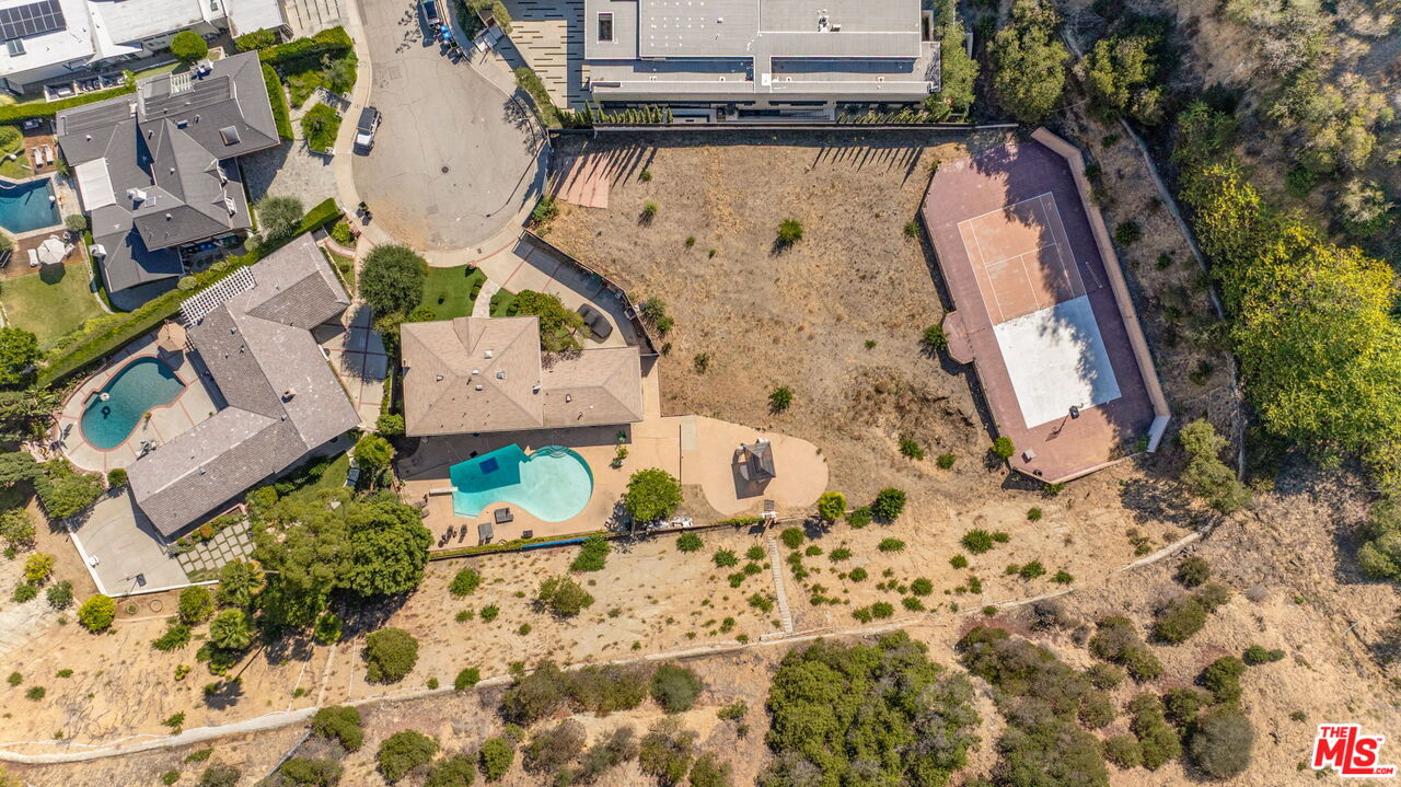 MLS #25605481 image #2