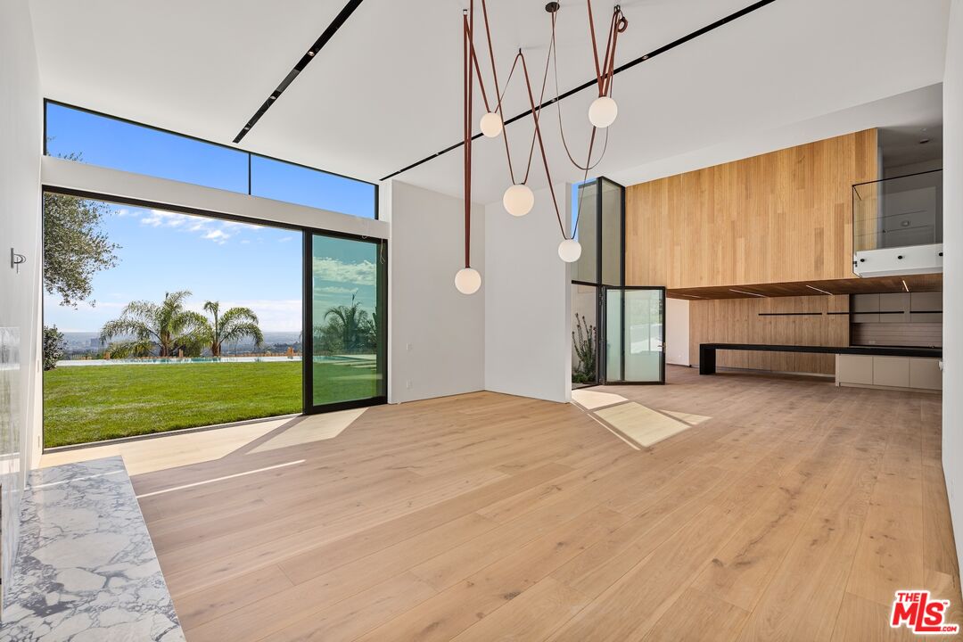 MLS #25605513 image #14