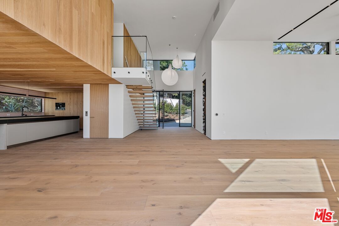 MLS #25605513 image #15