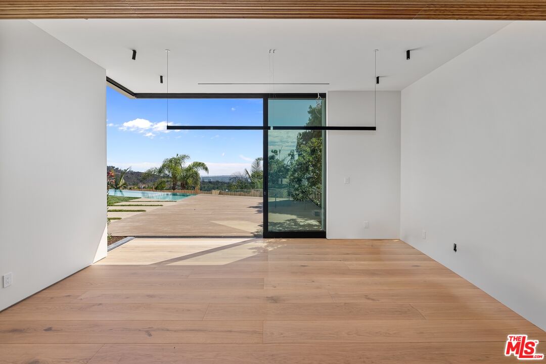 MLS #25605513 image #21