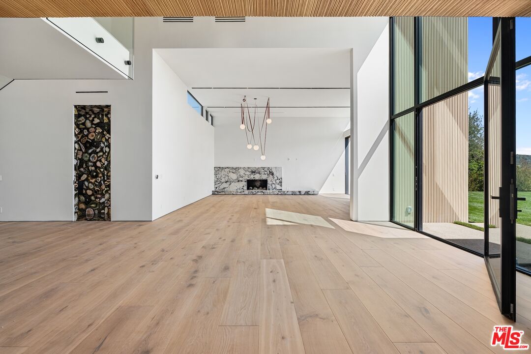 MLS #25605513 image #22