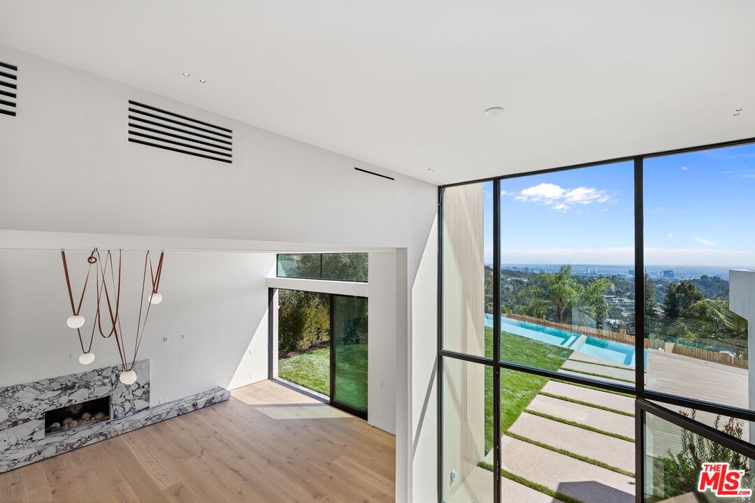 MLS #25605513 image #23