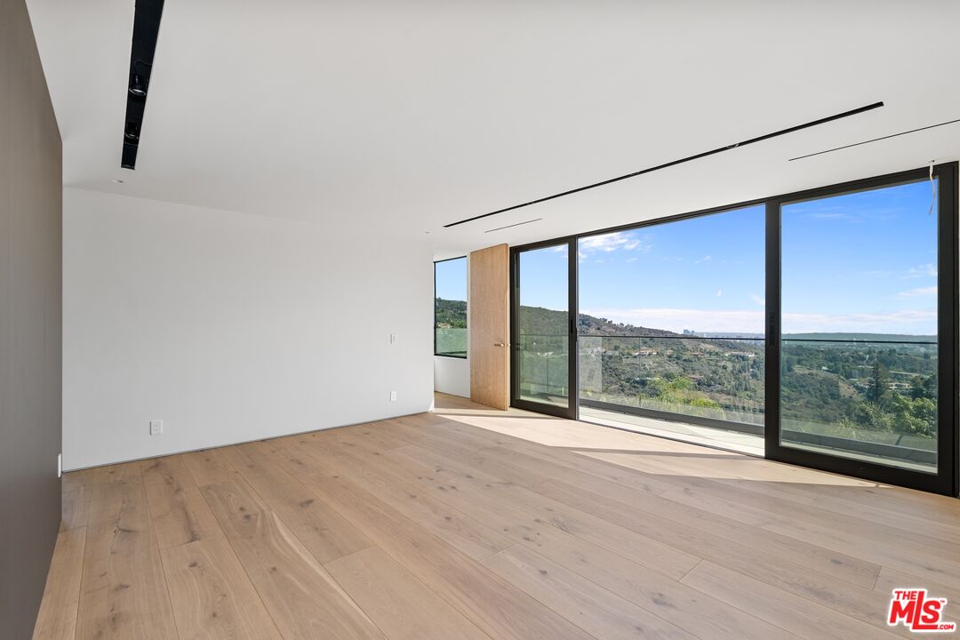 MLS #25605513 image #35