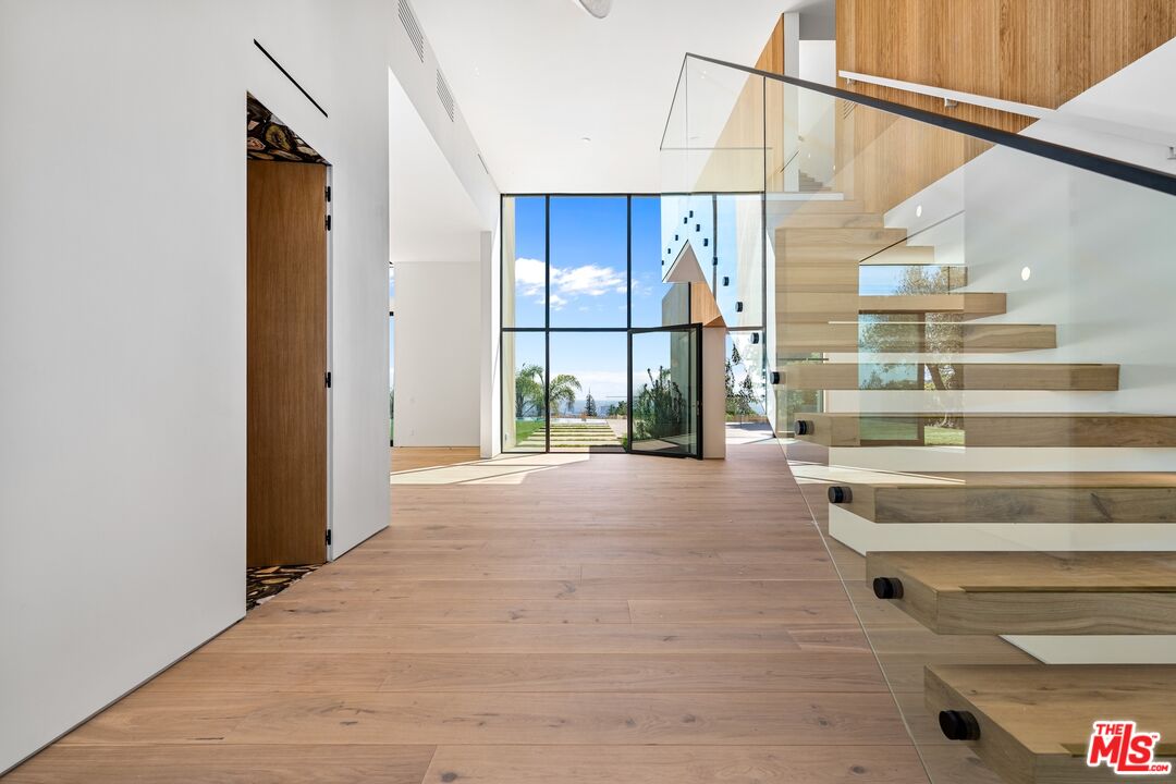 MLS #25605513 image #3