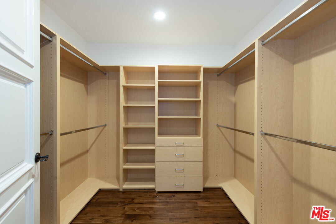 MLS #25605687 image #24