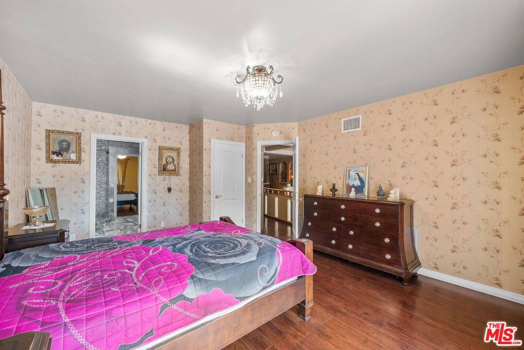 MLS #25605847 image #14