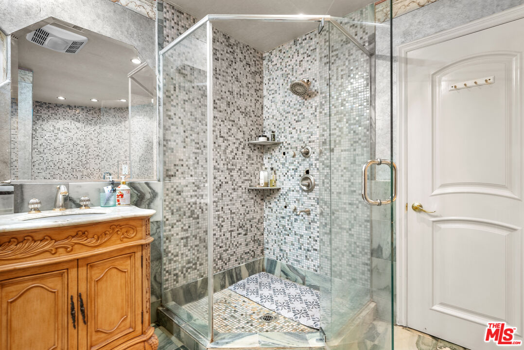 MLS #25605847 image #16