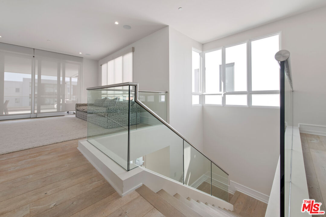 MLS #25605897 image #52