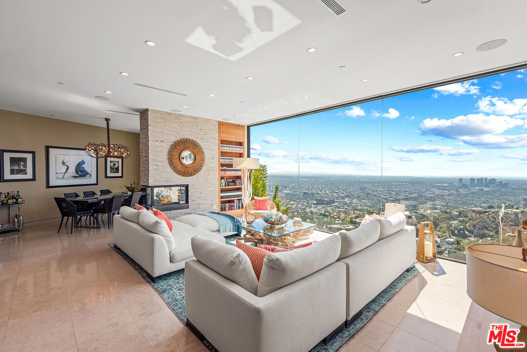 MLS #25605933 image #2