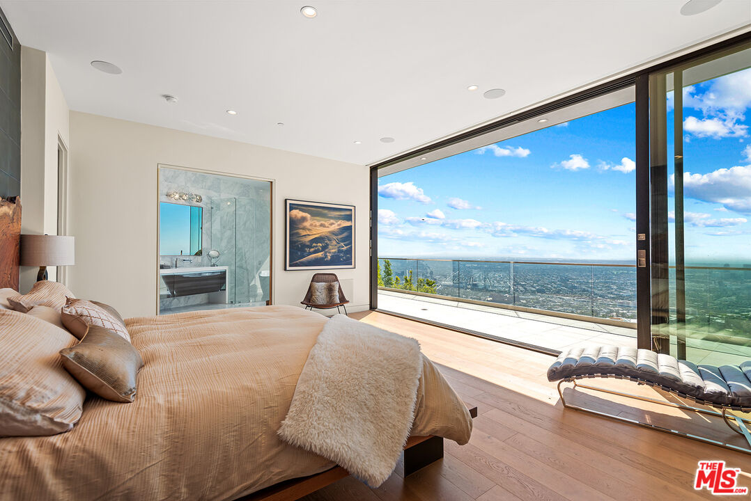 MLS #25605933 image #8