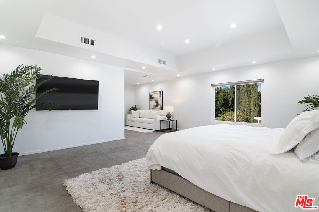 MLS #25606075 image #19