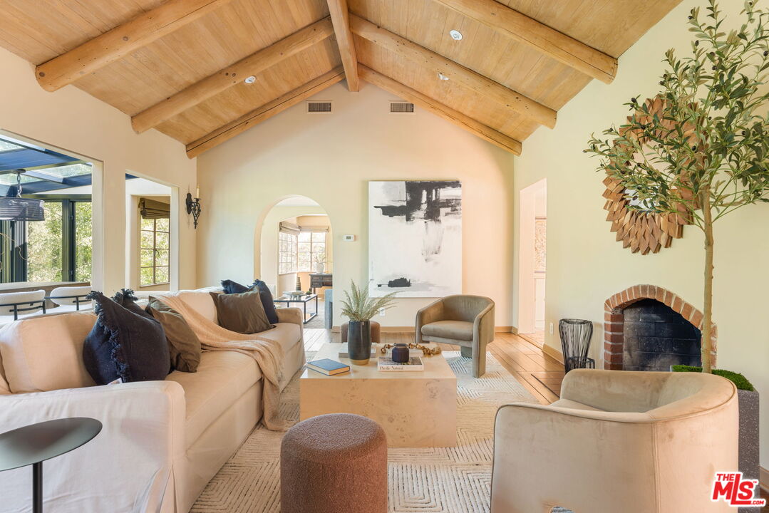 MLS #25606099 image #12