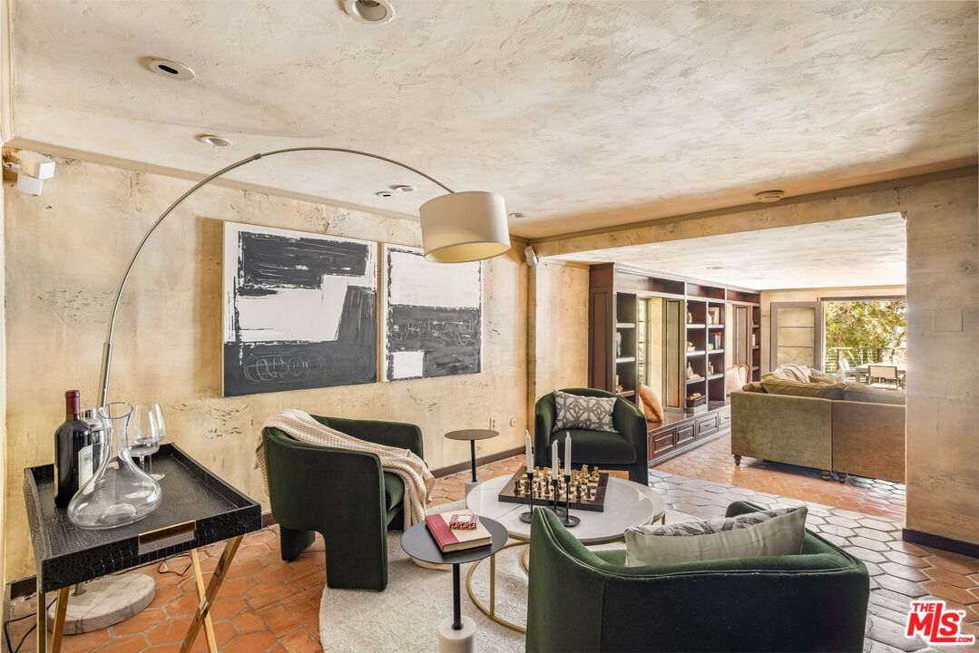 MLS #25606099 image #25