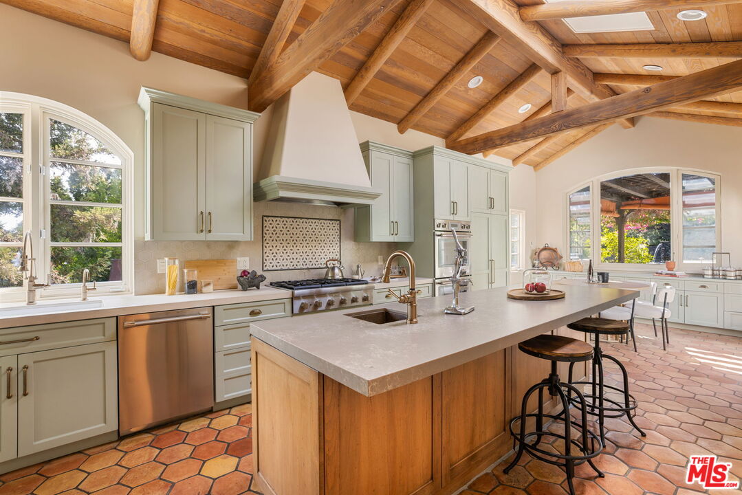 MLS #25606099 image #6