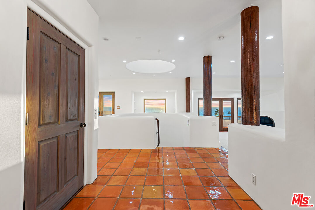 MLS #25606105 image #4