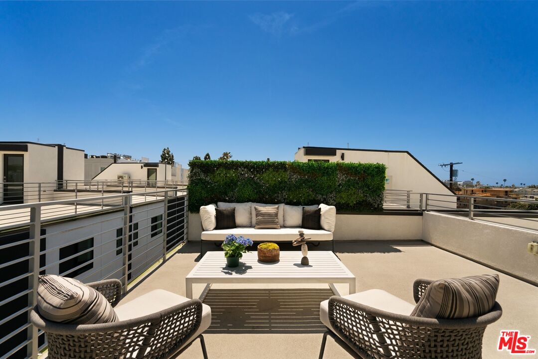 MLS #25606225 image #15