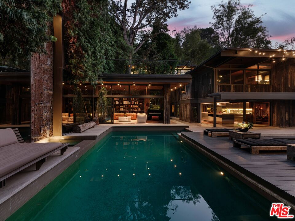 MLS #25606233 image #1