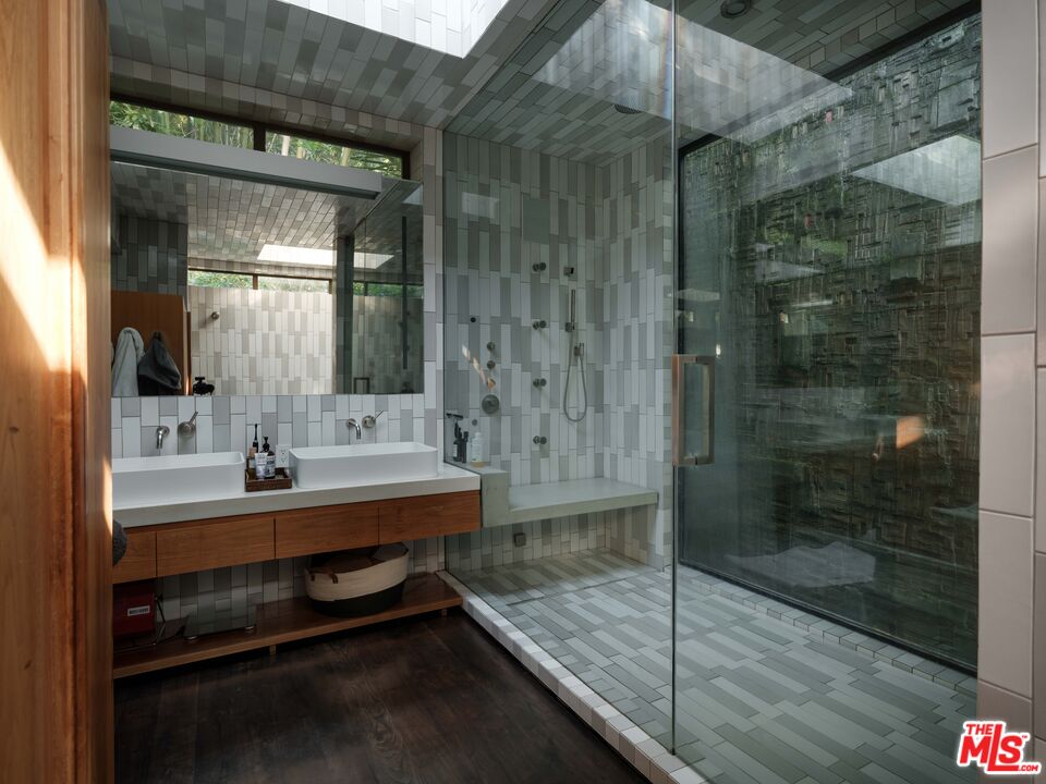 MLS #25606233 image #19