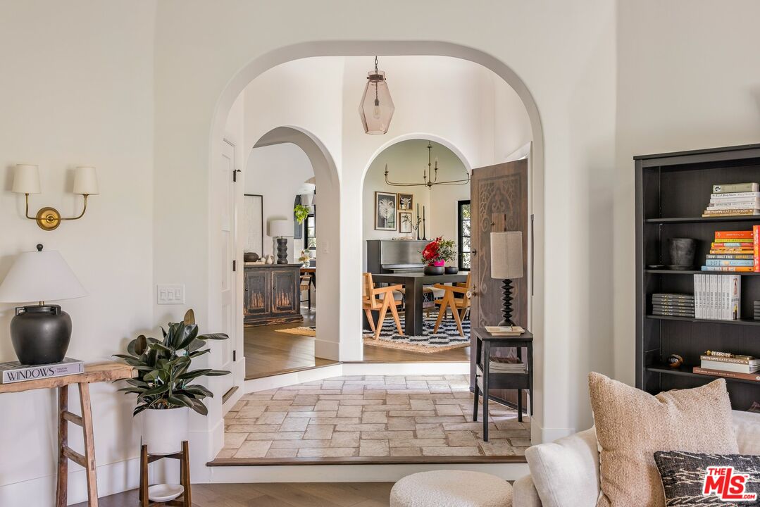 MLS #25606295 image #12