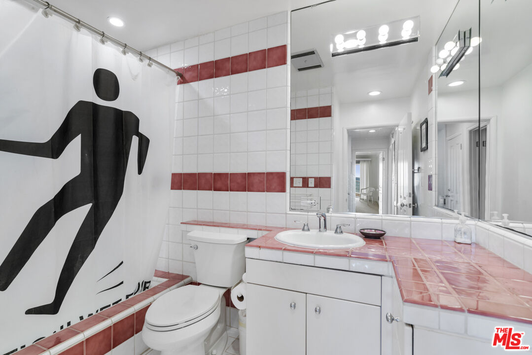 MLS #25606401 image #20