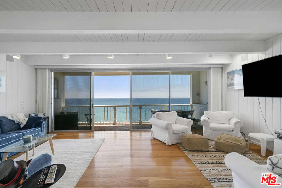 MLS #25606401 image #3