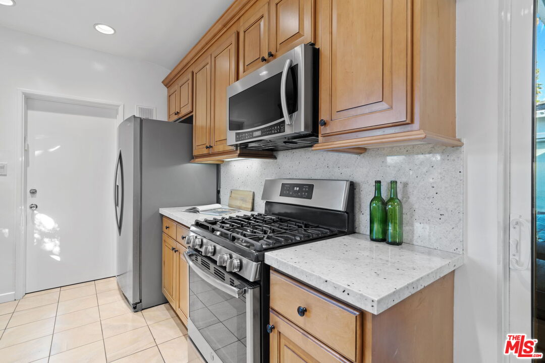 MLS #25606423 image #12