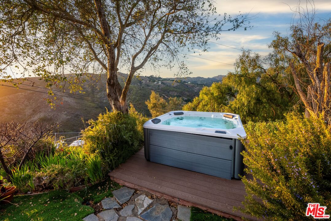 MLS #25606433 image #50