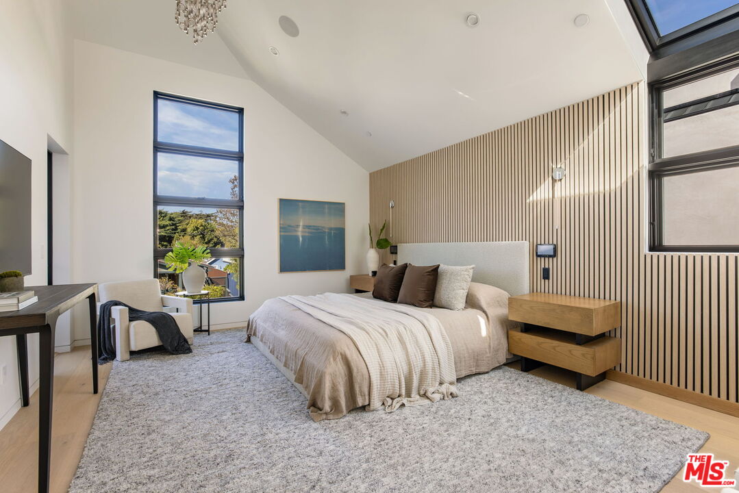 MLS #25606513 image #20