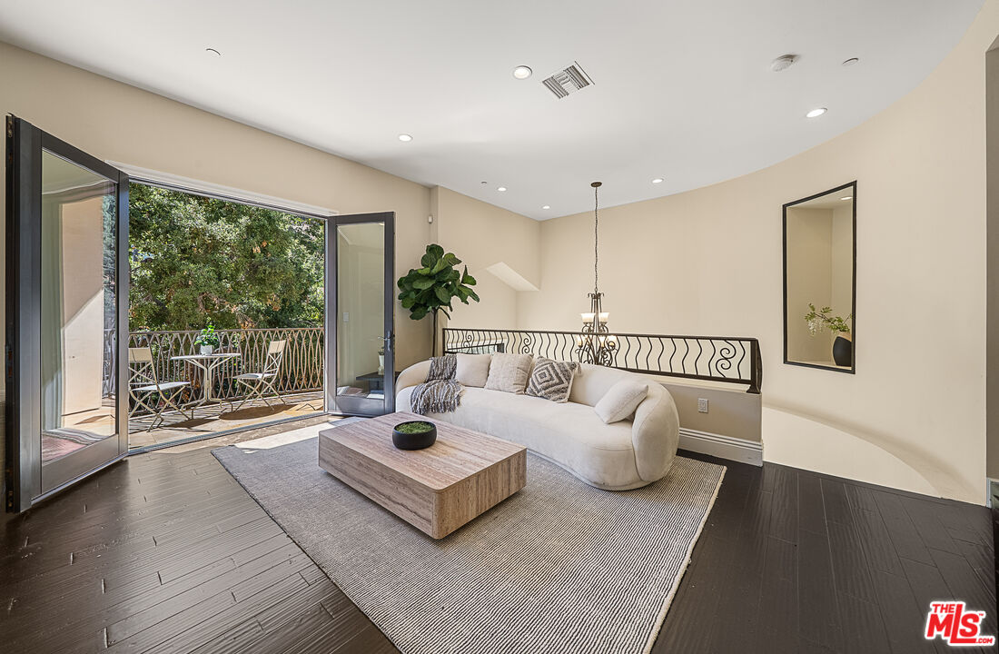 MLS #25606553 image #3