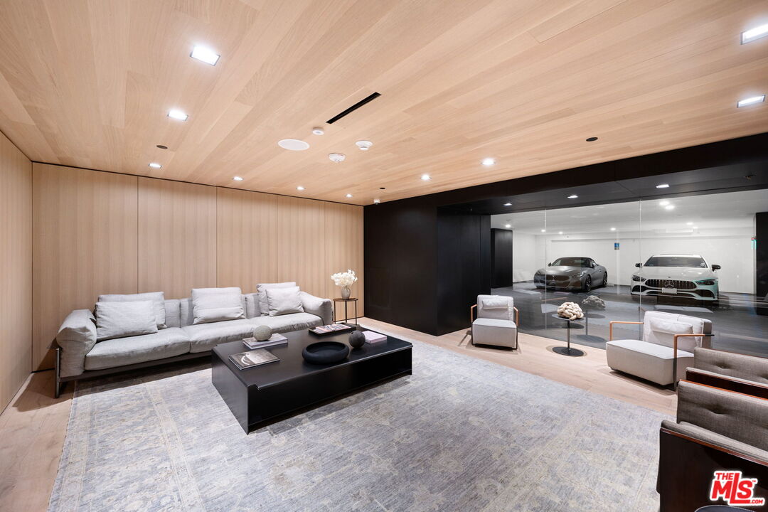 MLS #25606581 image #26