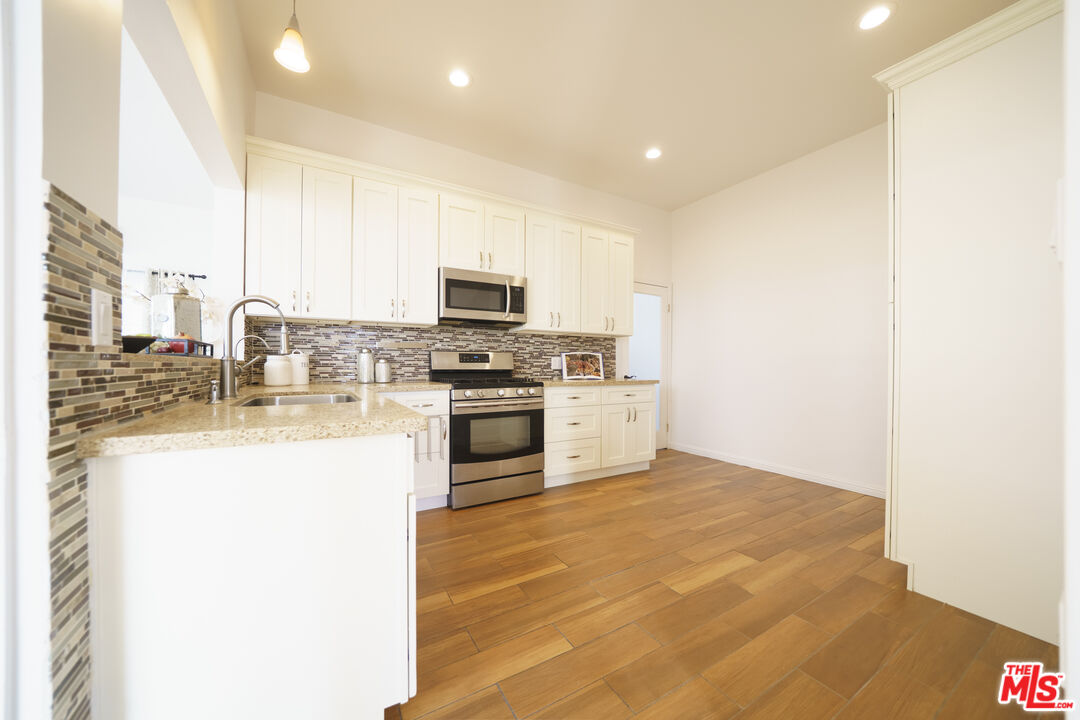 MLS #25606639 image #16