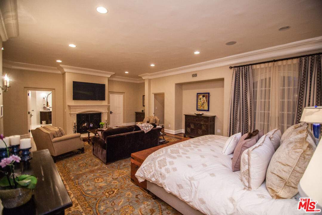 MLS #25606691 image #10