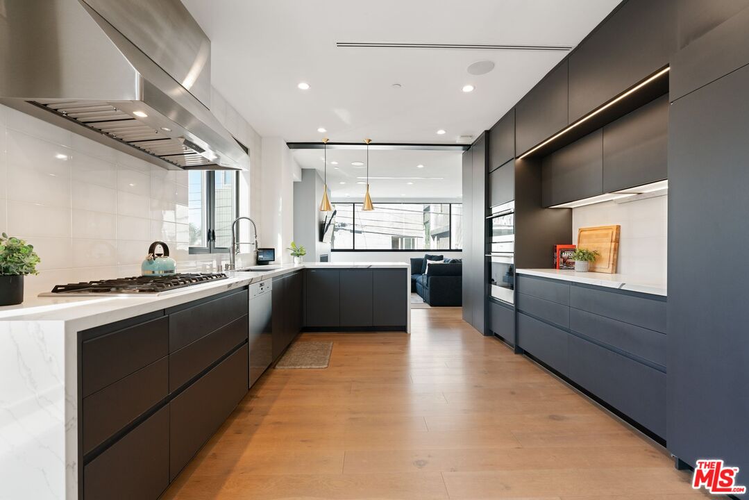 MLS #25606707 image #10